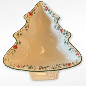 Pfaltzgraff Winterberry Large Christmas Tree Shaped Serving Bowl‎ Platter